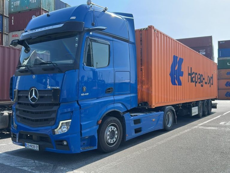 transport kontejnerjev